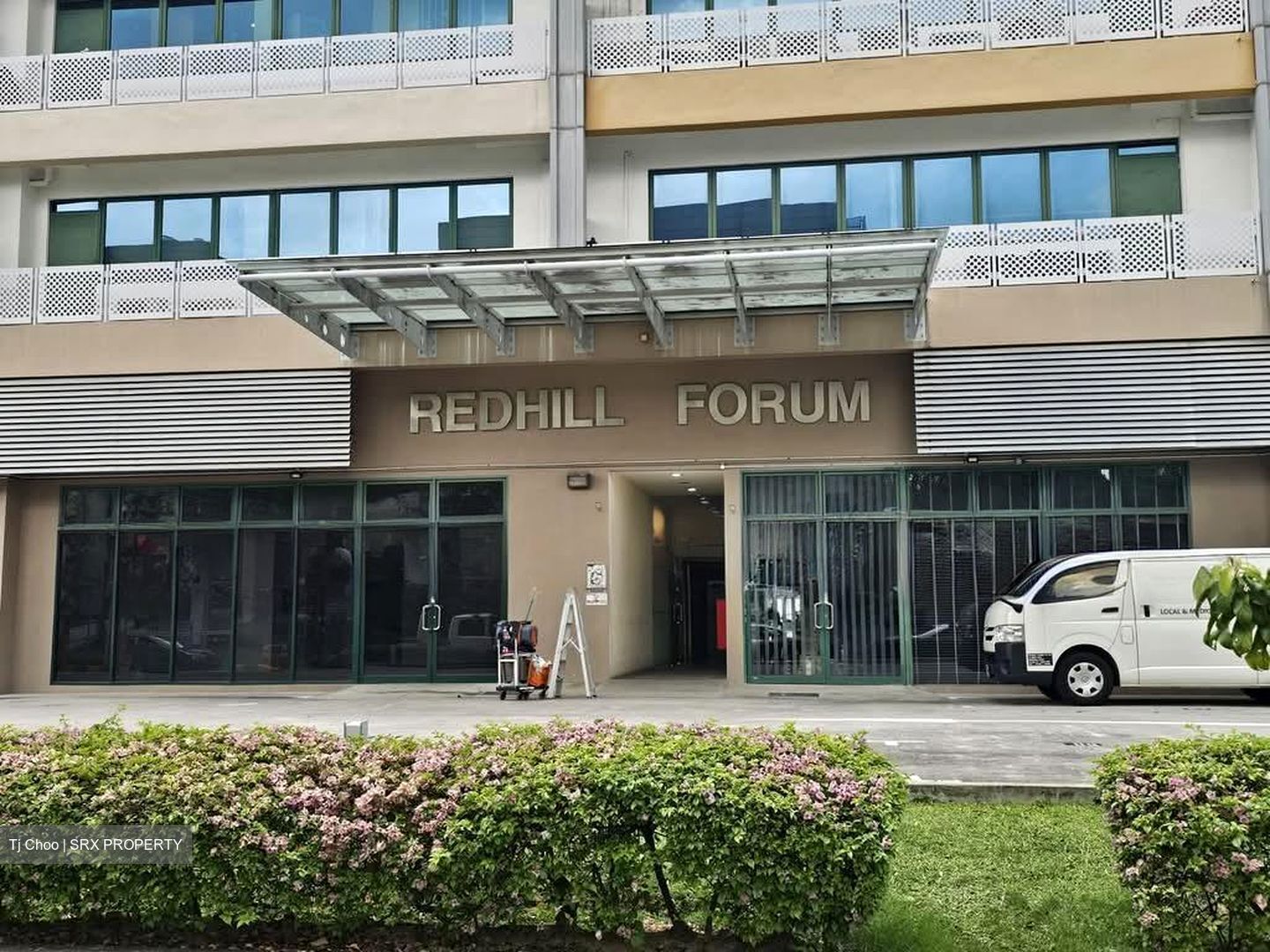 Redhill Forum (D3), Factory #568680051
